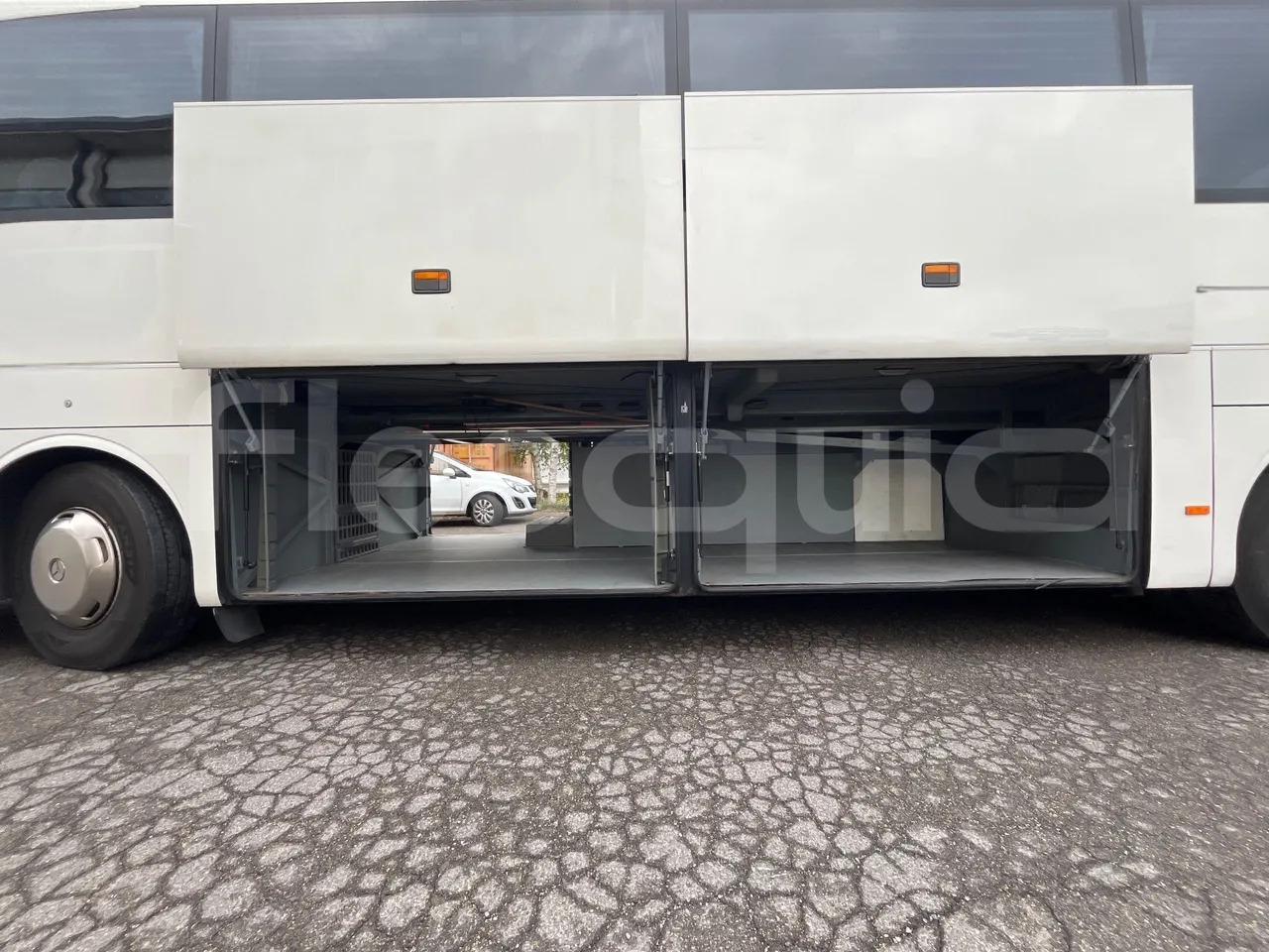 Coach Mercedes-Benz Tourismo: picture 7