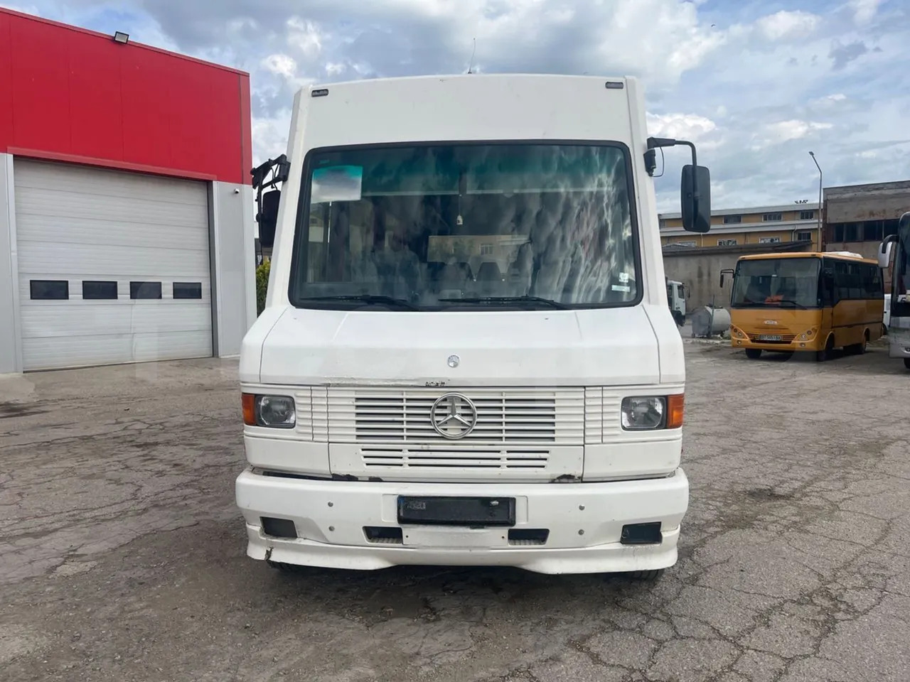 Mercedes-Benz Vario - Minibus, People carrier: picture 1 Mercedes-Benz Vario - Minibus, People carrier: picture 1