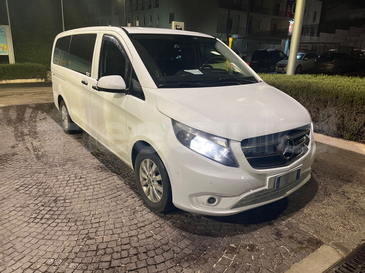 Mercedes-Benz Vito Tourer - Coach: picture 1 Mercedes-Benz Vito Tourer - Coach: picture 1
