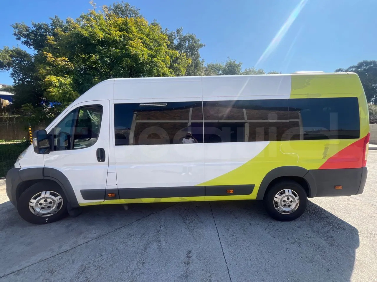 Suburban bus Peugeot 17P 440 BOXER: picture 6