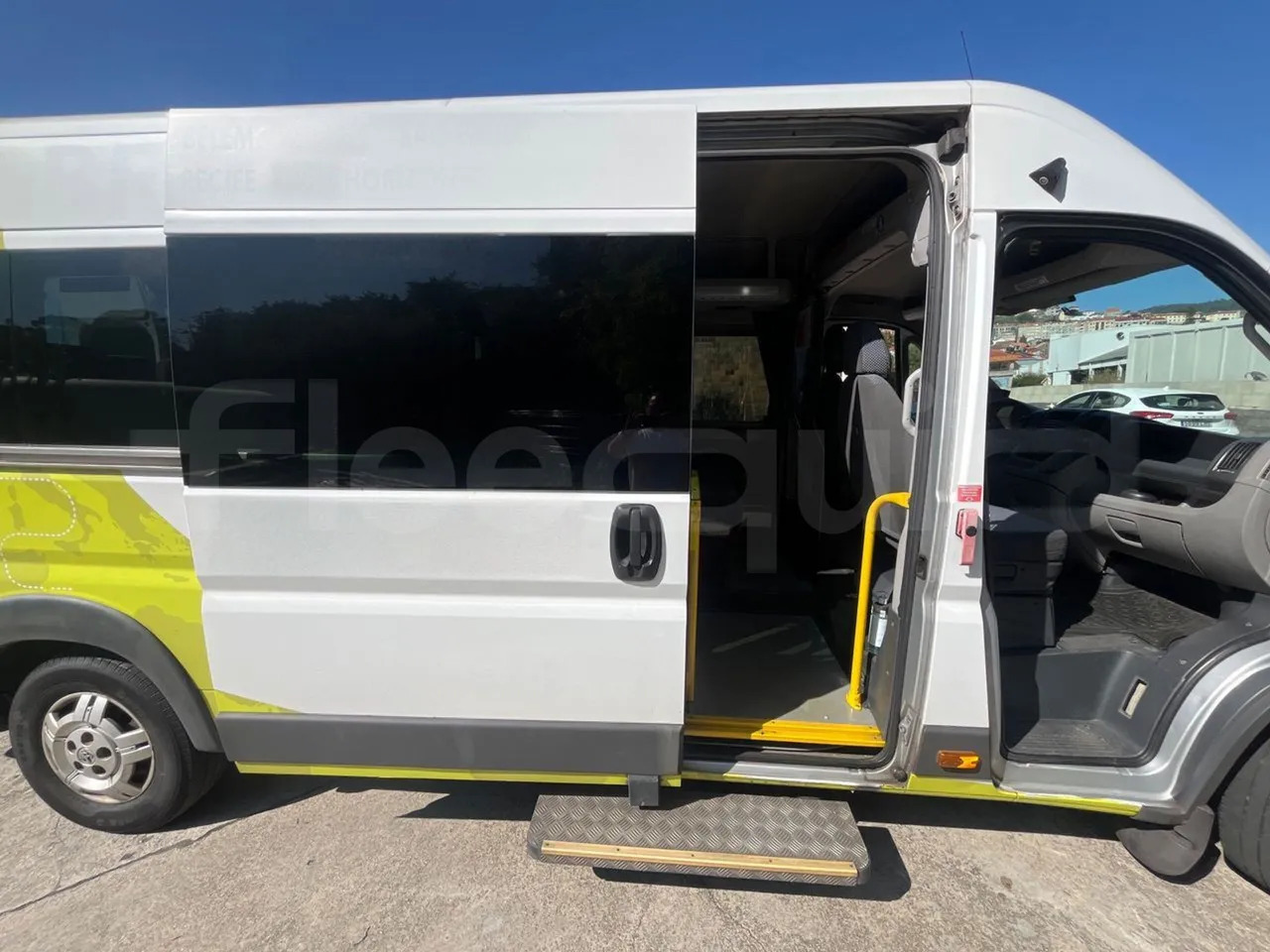 Suburban bus Peugeot 17P 440 BOXER: picture 15