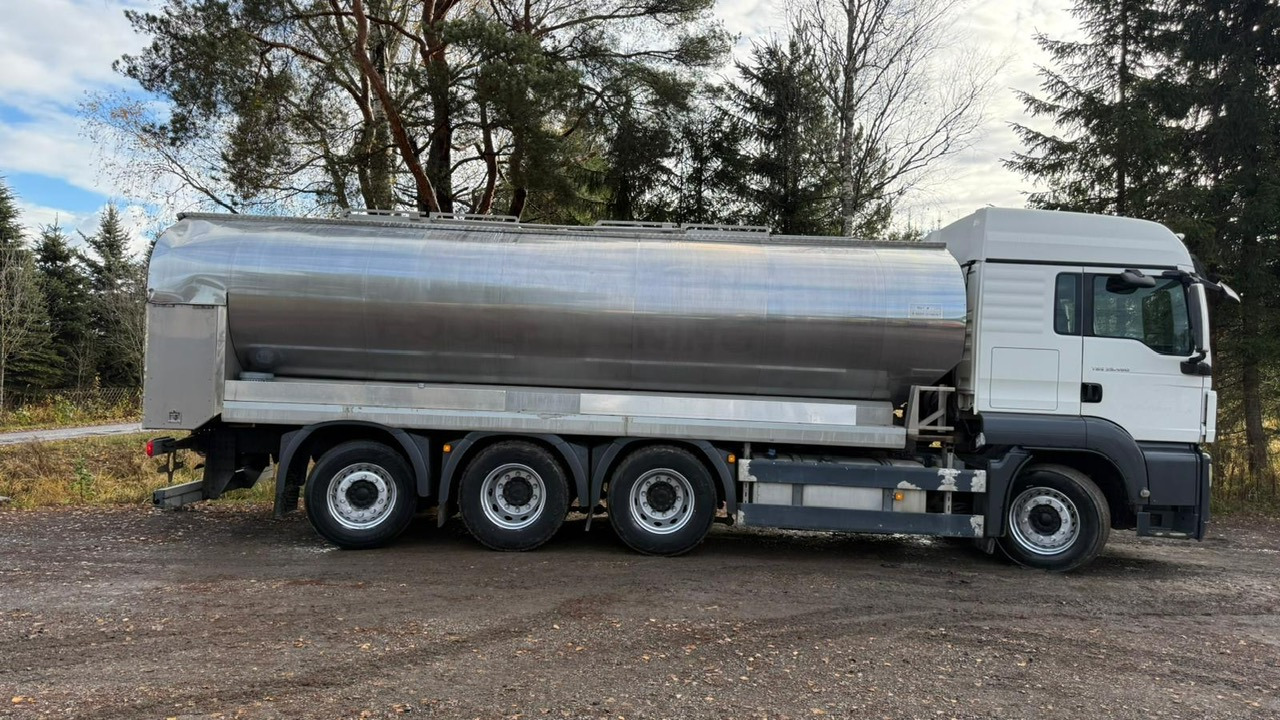 MAN TGS 35.480 8X4-2 TRIDEM Wasser-Tank - Tanker truck: picture 2 MAN TGS 35.480 8X4-2 TRIDEM Wasser-Tank - Tanker truck: picture 2