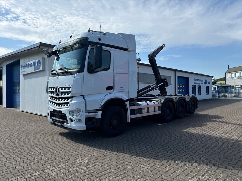 Hook lift truck Mercedes-Benz Arocs MP5 3253 8x4 Tridem ARK HIAB 24 to: picture 12