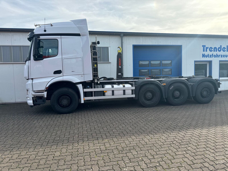 Hook lift truck Mercedes-Benz Arocs MP5 3253 8x4 Tridem ARK HIAB 24 to: picture 13