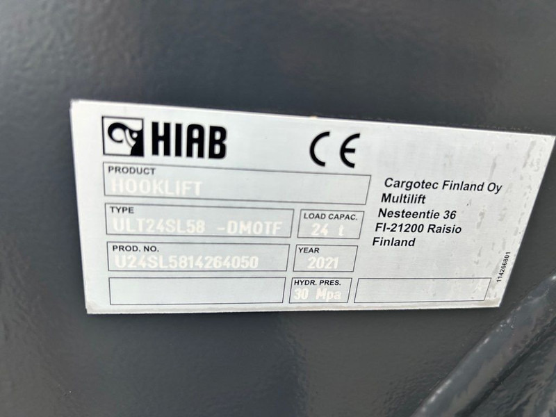 Hook lift truck Mercedes-Benz Arocs MP5 3253 8x4 Tridem ARK HIAB 24 to: picture 16