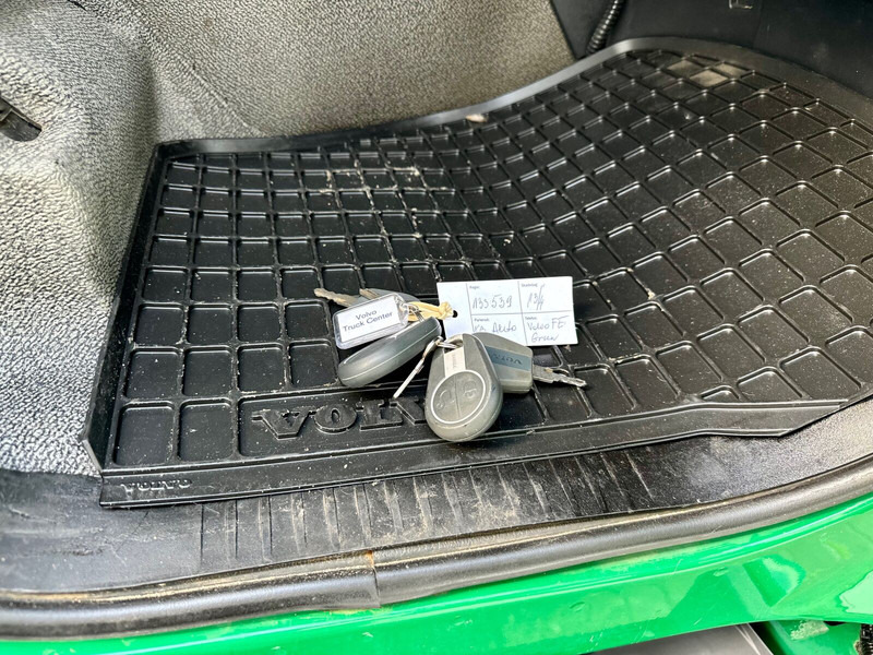 Volvo FE 330 6x2 Hooklift Joab 20 to 5400 mm Lenkachse - Hook lift truck: picture 5 Volvo FE 330 6x2 Hooklift Joab 20 to 5400 mm Lenkachse - Hook lift truck: picture 5