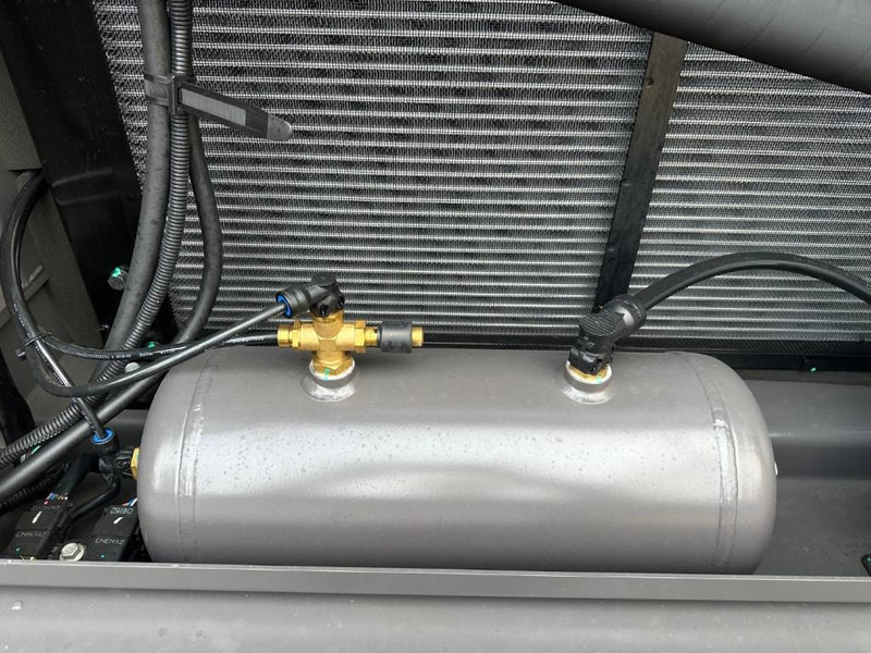 New Crawler excavator Volvo EC 250 EL: picture 19