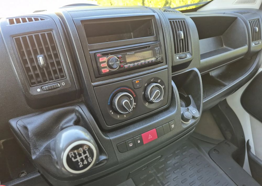 Crew cab van Citroën Jumper 150KM Brygadówka Maxi: picture 7