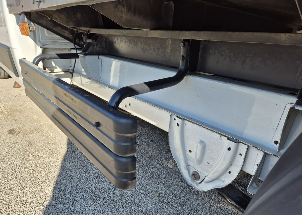 Crew cab van Citroën Jumper 150KM Brygadówka Maxi: picture 10