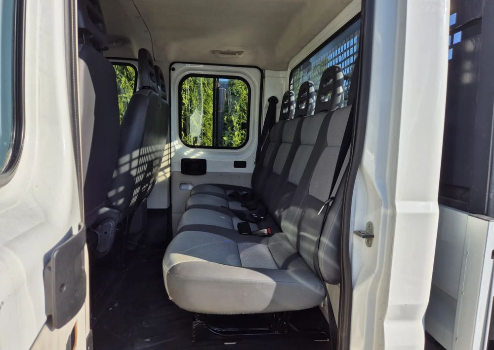 Crew cab van Citroën Jumper 150KM Brygadówka Maxi: picture 13
