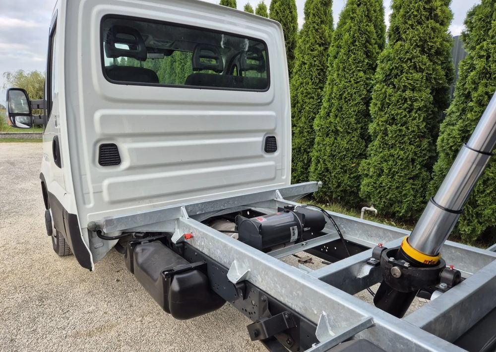 Iveco 35c14 140KM - Tipper van: picture 4 Iveco 35c14 140KM - Tipper van: picture 4