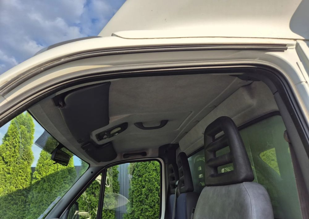 Closed box van Iveco 50C15 3.0 150KM: picture 12
