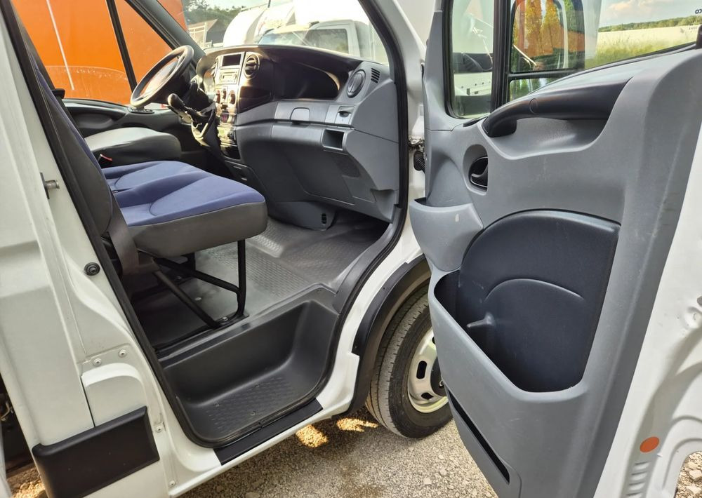 Closed box van Iveco 50C15 3.0 150KM: picture 7