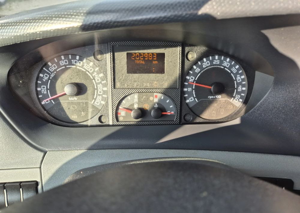 Closed box van Iveco 50C15 3.0 150KM: picture 9