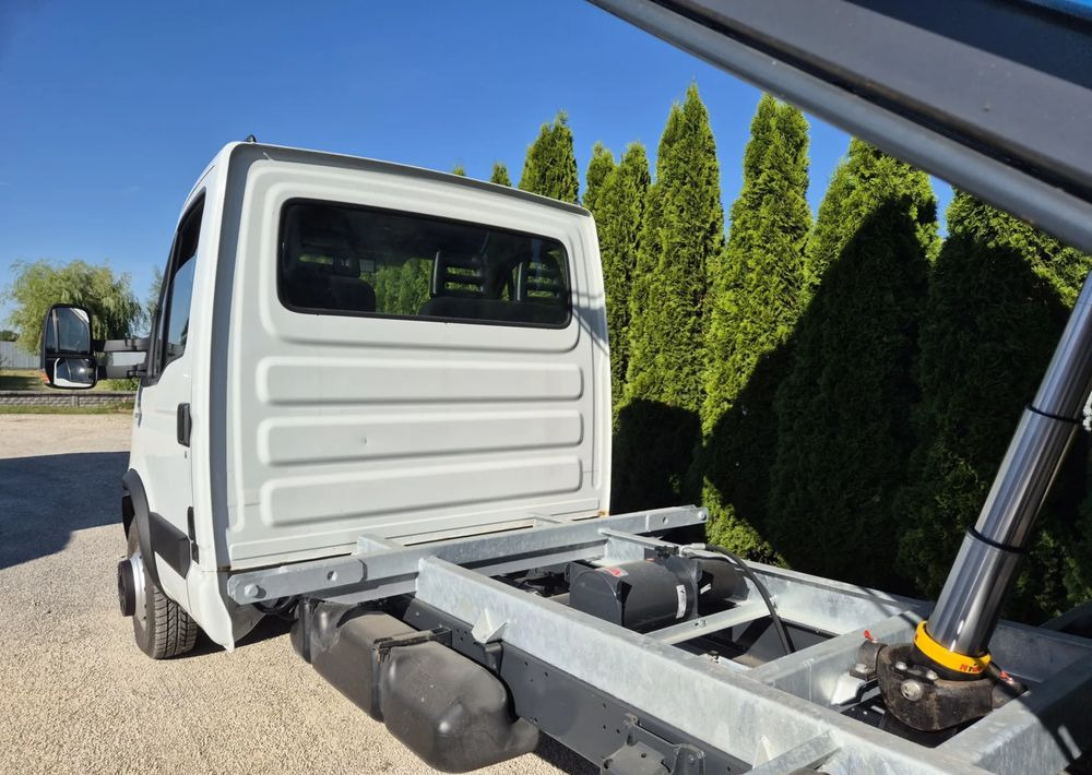 Iveco 70C17 50C15 35C15/ 3.0 170KM/ Dmc 3.5t/ - Tipper van: picture 4 Iveco 70C17 50C15 35C15/ 3.0 170KM/ Dmc 3.5t/ - Tipper van: picture 4