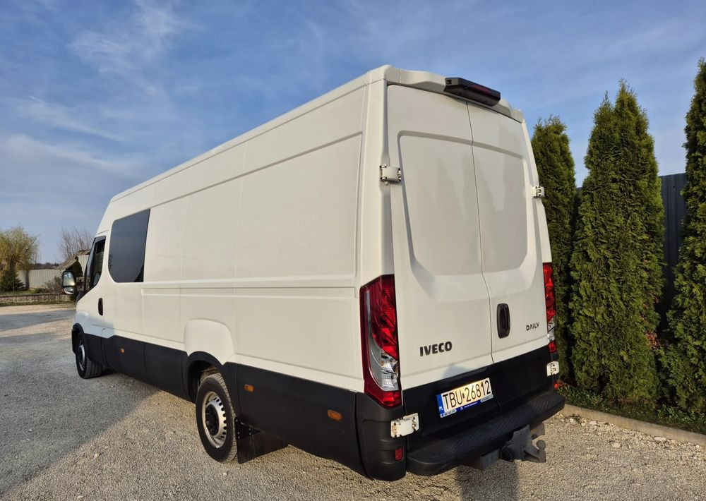 Iveco Iveco 35s18 3.0 180KM Brygadówka manual - Crew cab van: picture 3 Iveco Iveco 35s18 3.0 180KM Brygadówka manual - Crew cab van: picture 3
