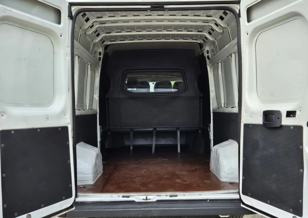 Peugeot Boxer 2.2 130KM Dubel Kabina L3H2 - Crew cab van: picture 4 Peugeot Boxer 2.2 130KM Dubel Kabina L3H2 - Crew cab van: picture 4