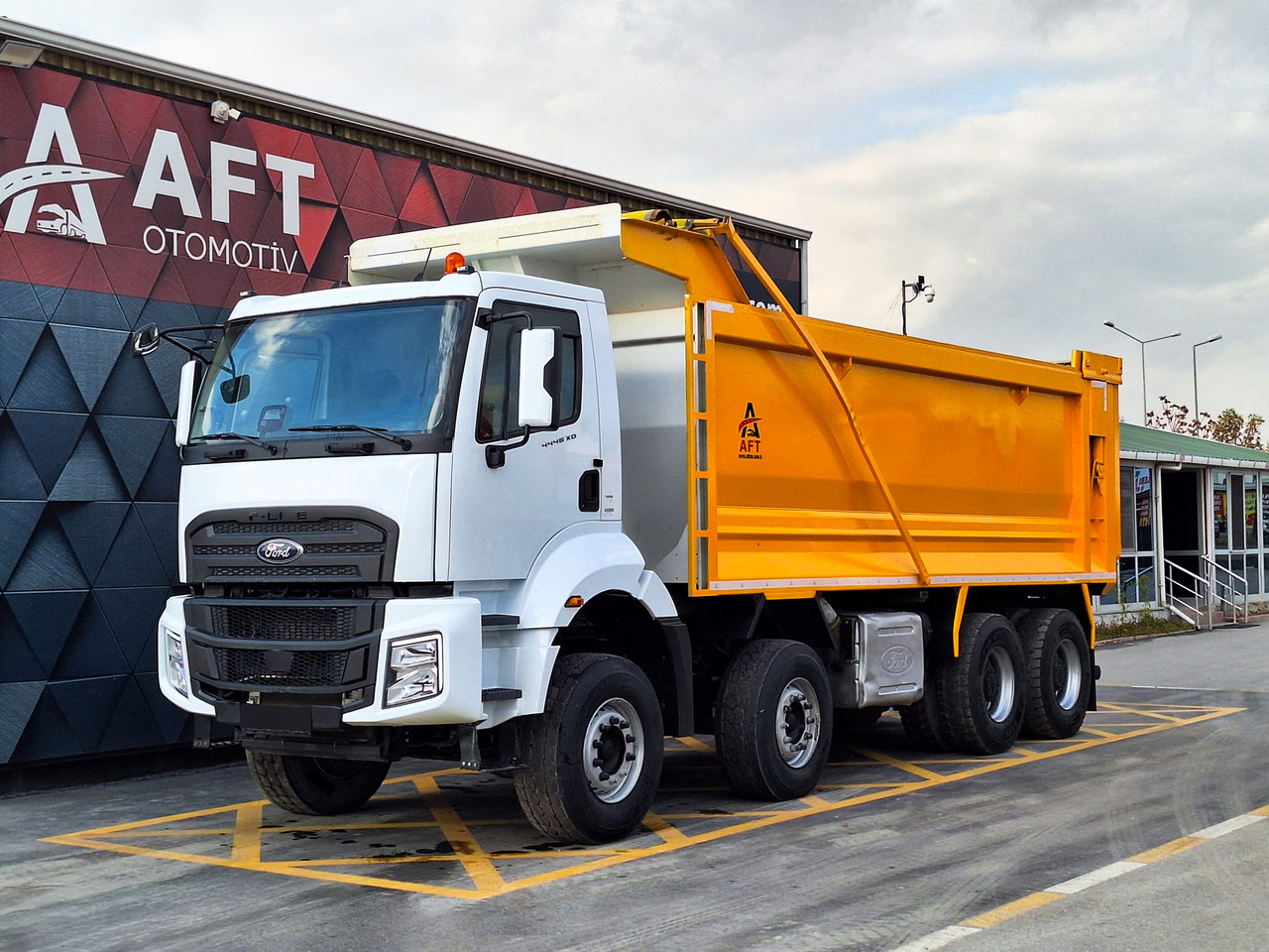 FORD 4445 XD - Tipper: picture 1 FORD 4445 XD - Tipper: picture 1