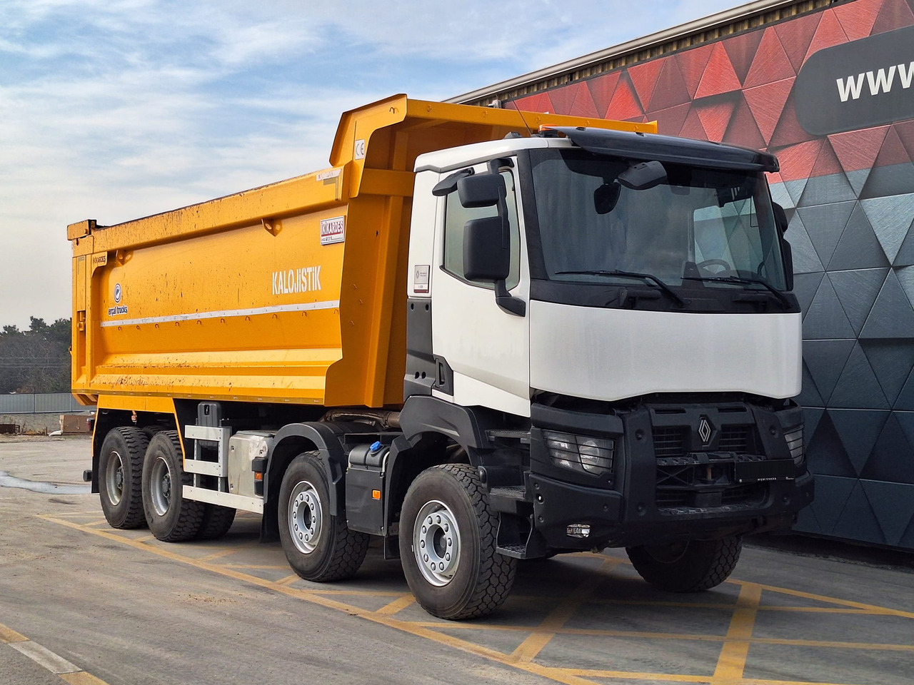 RENAULT K 520 - Tipper: picture 3 RENAULT K 520 - Tipper: picture 3