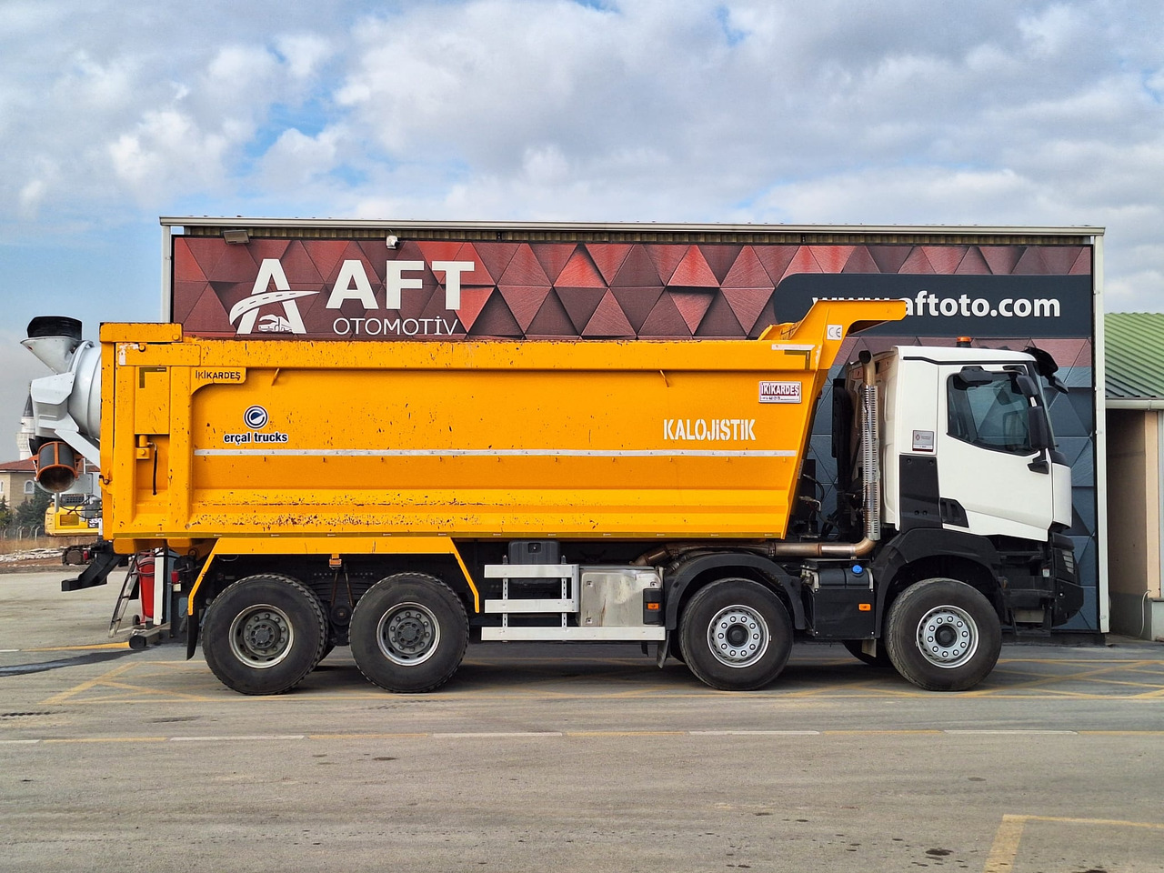RENAULT K 520 - Tipper: picture 4 RENAULT K 520 - Tipper: picture 4