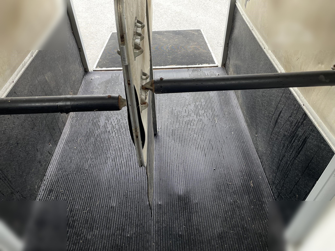 2012 IFOR WILLIAMS HB506 - Horse trailer: picture 3 2012 IFOR WILLIAMS HB506 - Horse trailer: picture 3