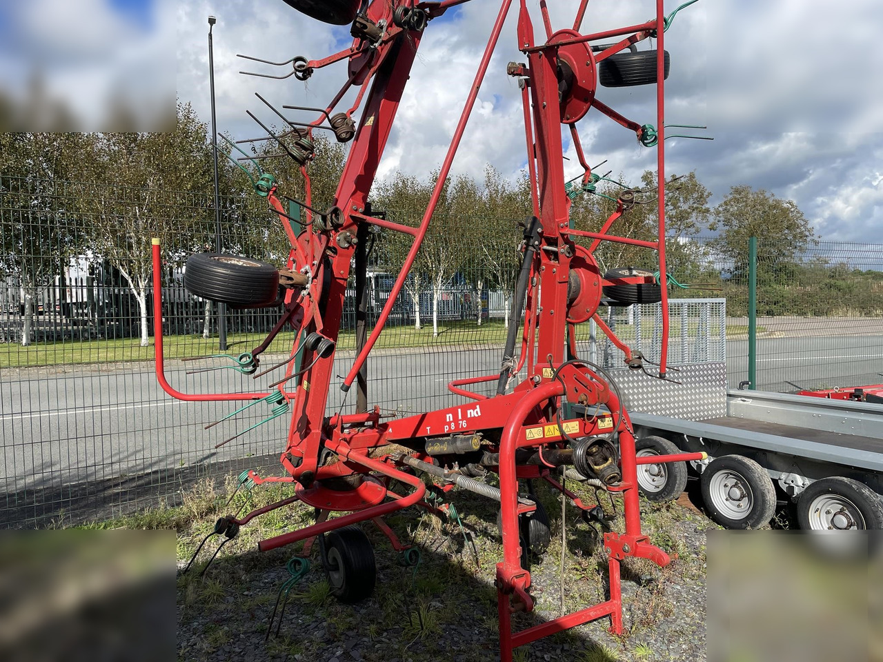 2015 KVERNELAND TAARUP 8076 - Tedder/ Rake: picture 2 2015 KVERNELAND TAARUP 8076 - Tedder/ Rake: picture 2