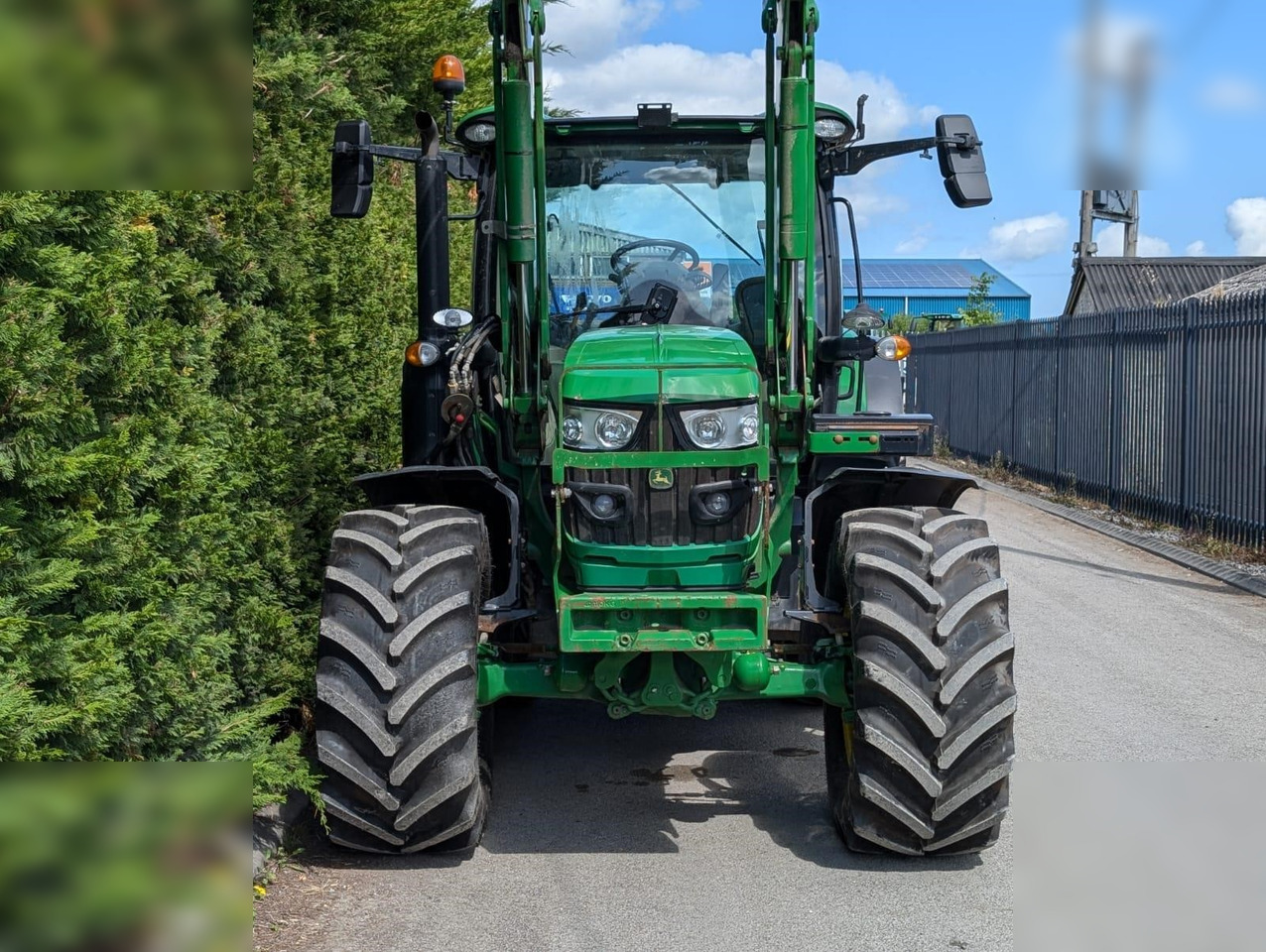 2020 JOHN DEERE 6130R - Farm tractor: picture 5 2020 JOHN DEERE 6130R - Farm tractor: picture 5