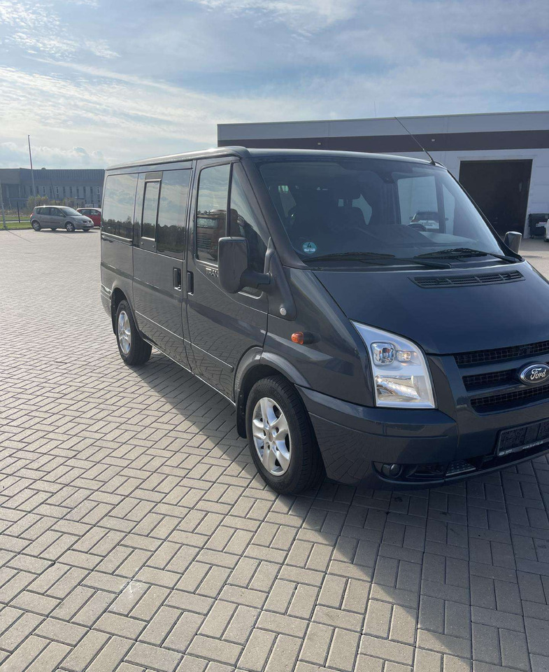 Ford Transit - Minibus, People carrier: picture 2 Ford Transit - Minibus, People carrier: picture 2