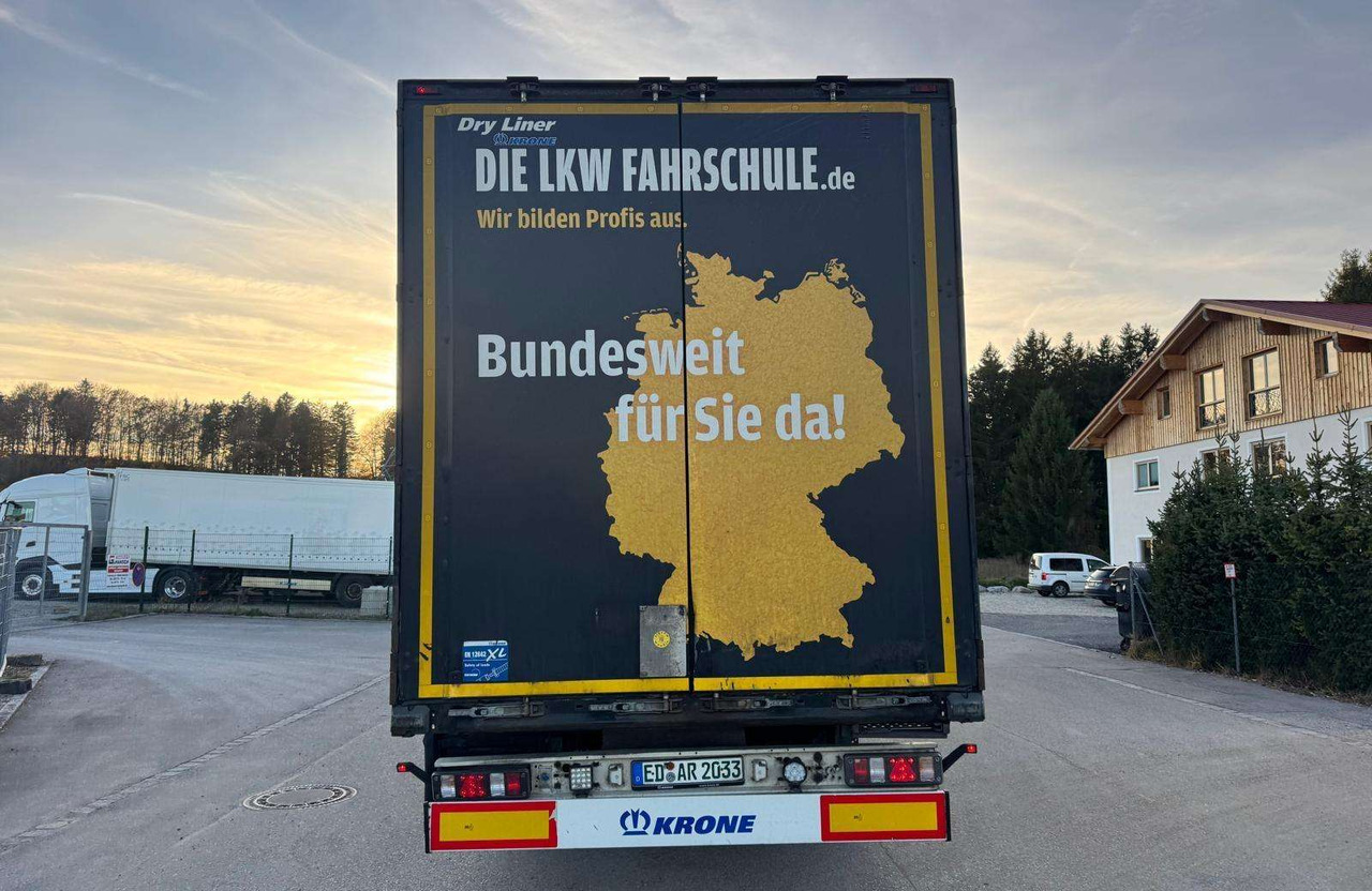 Closed box semi-trailer Krone Standart: picture 11 Closed box semi-trailer Krone Standart: picture 11