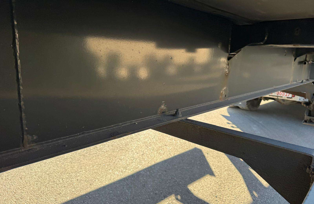 Closed box semi-trailer Krone Standart: picture 6 Closed box semi-trailer Krone Standart: picture 6