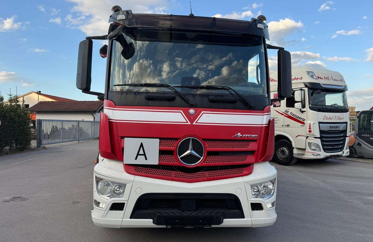 Mercedes-Benz Antos 35 40 - Refuse truck: picture 2 Mercedes-Benz Antos 35 40 - Refuse truck: picture 2