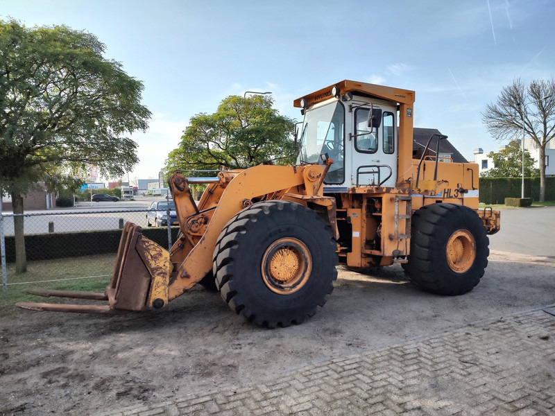 Hyundai HL35 - Wheel loader: picture 1 Hyundai HL35 - Wheel loader: picture 1