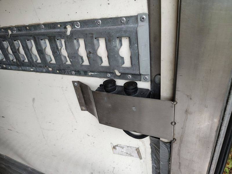 Closed box semi-trailer VAN VEEN HEAS: picture 11