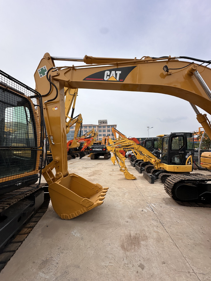 CATERPILLAR 320CL used excavator good condition for sale - Crawler excavator: picture 3 CATERPILLAR 320CL used excavator good condition for sale - Crawler excavator: picture 3