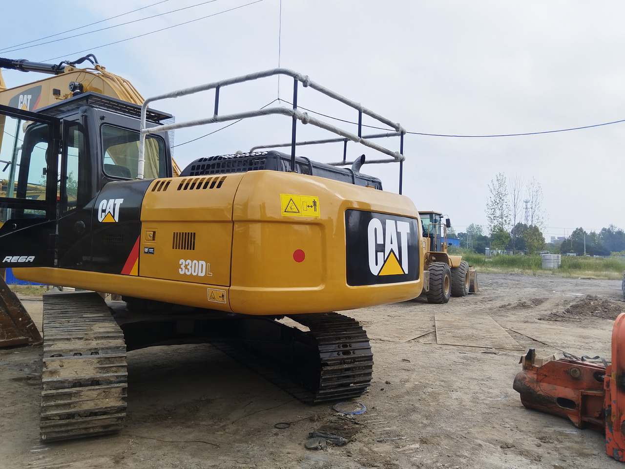 CATERPILLAR 330DL good condition 2024 30 ton excavator for sale - Crawler excavator: picture 4 CATERPILLAR 330DL good condition 2024 30 ton excavator for sale - Crawler excavator: picture 4