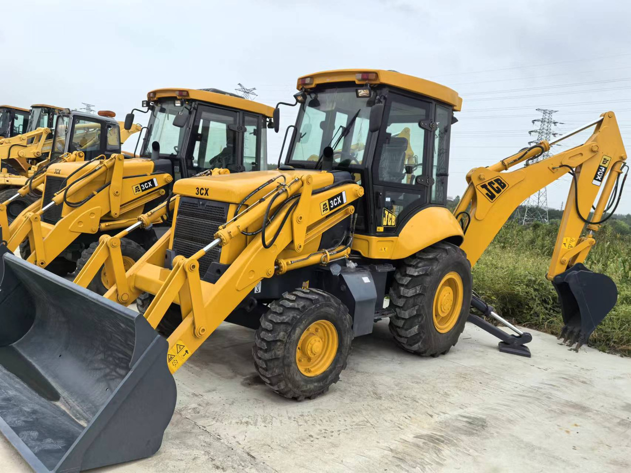 JCB 3CX - Backhoe loader: picture 1 JCB 3CX - Backhoe loader: picture 1