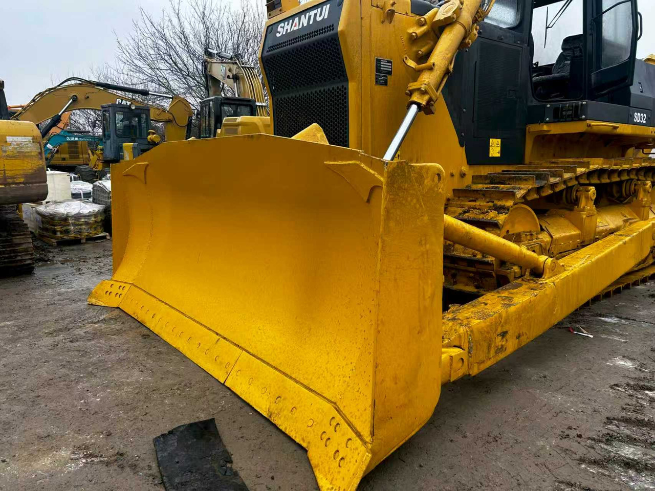 SHANTUI SD32 used bulldozer famous china brand for sale - Bulldozer: picture 2 SHANTUI SD32 used bulldozer famous china brand for sale - Bulldozer: picture 2