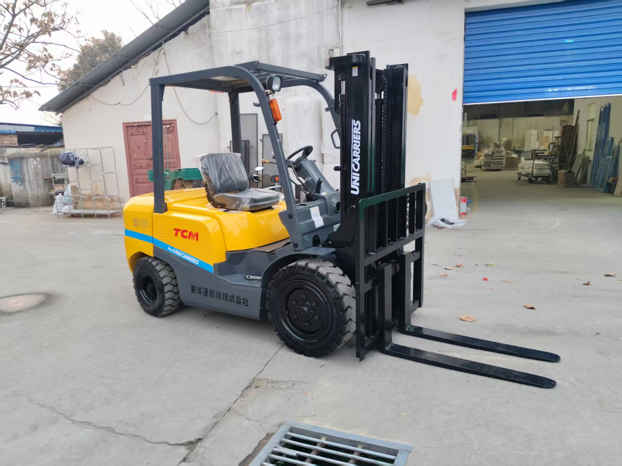 TCM FD30 Japan brand used 3 ton diesel forklift Customizable mast clamps - Diesel forklift: picture 5 TCM FD30 Japan brand used 3 ton diesel forklift Customizable mast clamps - Diesel forklift: picture 5
