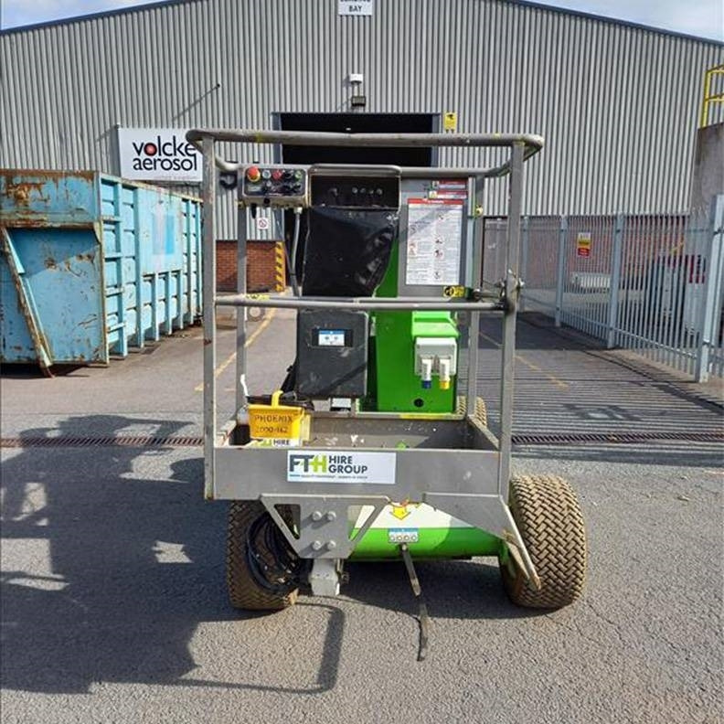 Niftylift HR 12 - Articulated boom lift: picture 4 Niftylift HR 12 - Articulated boom lift: picture 4