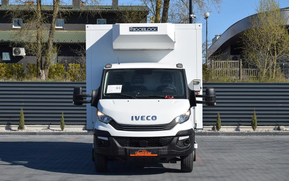 Iveco DAILY 70C18 / 3.0 - 180 KM / AUTOMAT HI-MATIC / 3 OSOBY / CHŁODNIA - MROŹNIA 4,55 M / AGREGAD FRIGOBLOCK / WINDA SORENSEN / KLIMA / TEMPOMAT / KAMERA COFANIA / REGULOWANE ZAWIESZENIE / SERWISOWA - Refrigerated truck: picture 2 Iveco DAILY 70C18 / 3.0 - 180 KM / AUTOMAT HI-MATIC / 3 OSOBY / CHŁODNIA - MROŹNIA 4,55 M / AGREGAD FRIGOBLOCK / WINDA SORENSEN / KLIMA / TEMPOMAT / KAMERA COFANIA / REGULOWANE ZAWIESZENIE / SERWISOWA - Refrigerated truck: picture 2