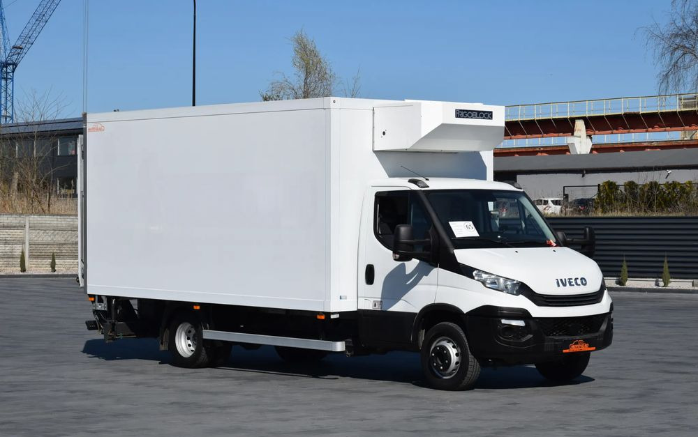 Iveco DAILY 70C18 / 3.0 - 180 KM / AUTOMAT HI-MATIC / 3 OSOBY / CHŁODNIA - MROŹNIA 4,55 M / AGREGAD FRIGOBLOCK / WINDA SORENSEN / KLIMA / TEMPOMAT / KAMERA COFANIA / REGULOWANE ZAWIESZENIE / SERWISOWA - Refrigerated truck: picture 3 Iveco DAILY 70C18 / 3.0 - 180 KM / AUTOMAT HI-MATIC / 3 OSOBY / CHŁODNIA - MROŹNIA 4,55 M / AGREGAD FRIGOBLOCK / WINDA SORENSEN / KLIMA / TEMPOMAT / KAMERA COFANIA / REGULOWANE ZAWIESZENIE / SERWISOWA - Refrigerated truck: picture 3