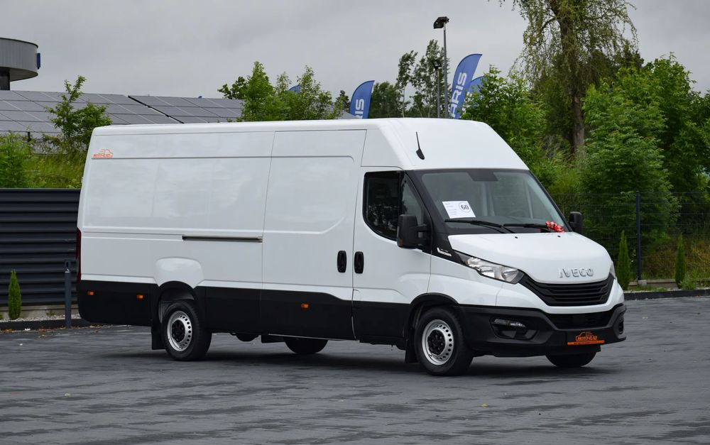 Iveco DAILY MAXI 35S16 / 2.3 - 160 KM / AUTOMAT HI-MATIC / NOWY MODEL / 3 OSOBY / DOSTAWCZE / BLASZAK / KLIMA / CZUJNIKI COFANIA / NISKI PRZEBIEG / 2022 / SERWISOWANY / Z NIEMIEC - Panel van: picture 3 Iveco DAILY MAXI 35S16 / 2.3 - 160 KM / AUTOMAT HI-MATIC / NOWY MODEL / 3 OSOBY / DOSTAWCZE / BLASZAK / KLIMA / CZUJNIKI COFANIA / NISKI PRZEBIEG / 2022 / SERWISOWANY / Z NIEMIEC - Panel van: picture 3