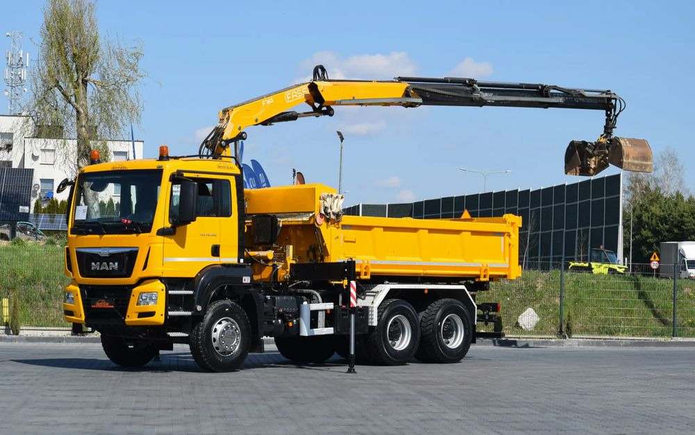 MAN TGS 26.400 / 6x4 / EURO 6 / UDT / HDS FASSI 165 / WYSUW x3 / ROTATOR / CHWYTAK / STEROWANIE RADIOWE / WZMOCNIONA RAMA / WYWROTKA / HYDROBURTA / AUTOMAT / 2017 / NOWE OPONY - 100% / NISKI PRZEBIEG  - Tipper: picture 1 MAN TGS 26.400 / 6x4 / EURO 6 / UDT / HDS FASSI 165 / WYSUW x3 / ROTATOR / CHWYTAK / STEROWANIE RADIOWE / WZMOCNIONA RAMA / WYWROTKA / HYDROBURTA / AUTOMAT / 2017 / NOWE OPONY - 100% / NISKI PRZEBIEG  - Tipper: picture 1