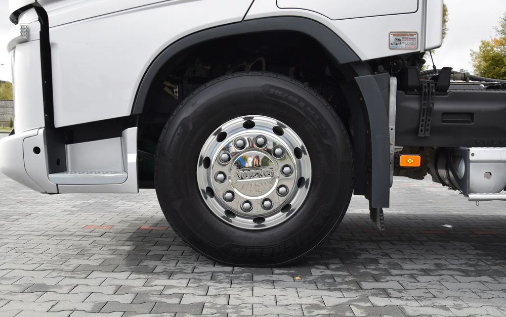 Leasing of Volvo FH500 / NISKA KABINA / HYDRAULIKA / EURO 6 / ACC / LEDY / ALUFELGI / SERWISOWANY / SPROWADZONY Volvo FH500 / NISKA KABINA / HYDRAULIKA / EURO 6 / ACC / LEDY / ALUFELGI / SERWISOWANY / SPROWADZONY: picture 13 Leasing of Volvo FH500 / NISKA KABINA / HYDRAULIKA / EURO 6 / ACC / LEDY / ALUFELGI / SERWISOWANY / SPROWADZONY Volvo FH500 / NISKA KABINA / HYDRAULIKA / EURO 6 / ACC / LEDY / ALUFELGI / SERWISOWANY / SPROWADZONY: picture 13