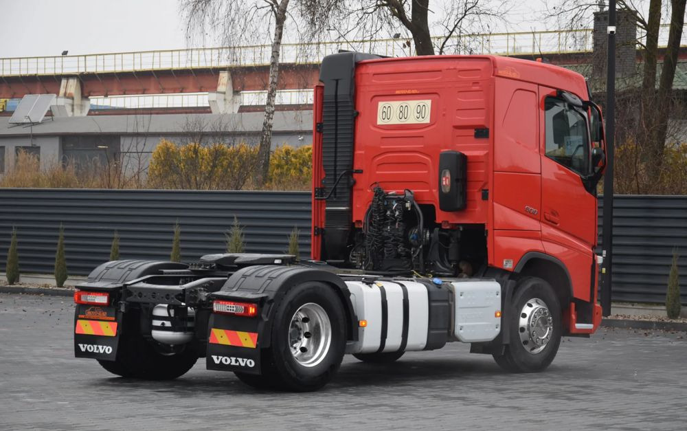 Volvo FH500 / NISKA KABINA / HYDRAULIKA / EURO 6 / ACC / LEDY / ALUFELGI / SERWISOWANY / SPROWADZONY - Tractor unit: picture 5 Volvo FH500 / NISKA KABINA / HYDRAULIKA / EURO 6 / ACC / LEDY / ALUFELGI / SERWISOWANY / SPROWADZONY - Tractor unit: picture 5