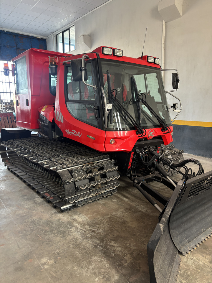 Pistenbully PB100 with Cabin - Municipal/ Special vehicle: picture 2 Pistenbully PB100 with Cabin - Municipal/ Special vehicle: picture 2
