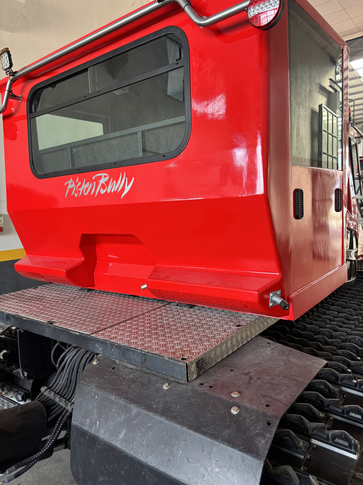 Pistenbully PB100 with Cabin - Municipal/ Special vehicle: picture 4 Pistenbully PB100 with Cabin - Municipal/ Special vehicle: picture 4