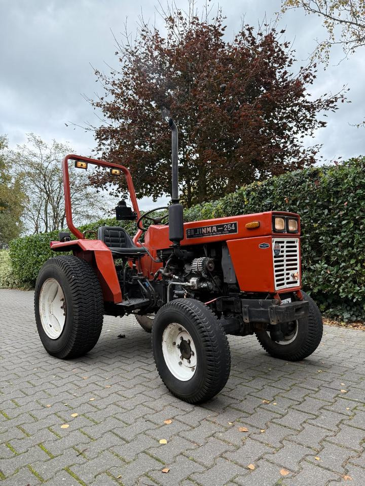 Kleintraktor Jinma 254 - Compact tractor: picture 2 Kleintraktor Jinma 254 - Compact tractor: picture 2