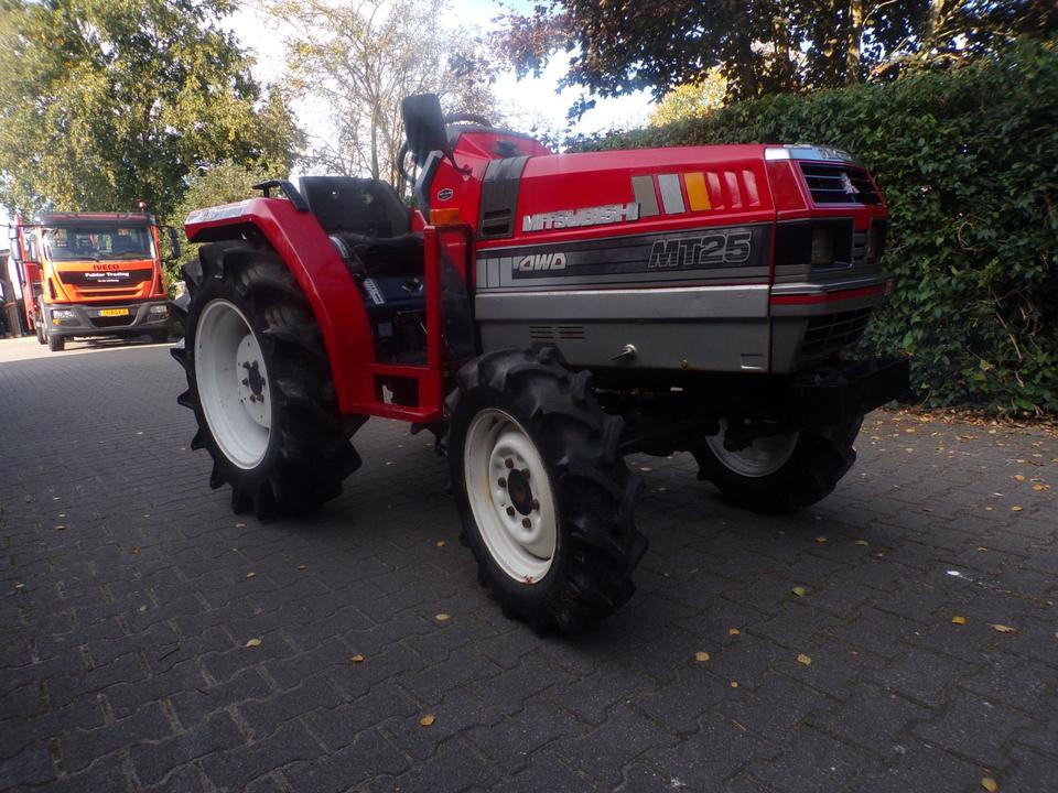 Kleintraktor Mitsubishi MT25 - Compact tractor: picture 2 Kleintraktor Mitsubishi MT25 - Compact tractor: picture 2