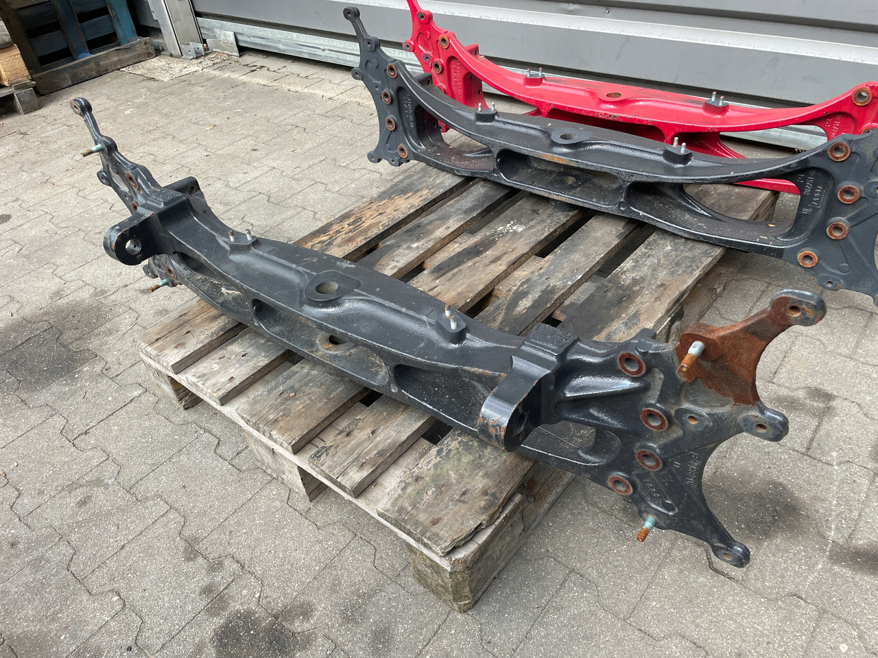 BELKA ZDERZAKA ZDERZAK MAN TGX TGS BUDOWLANY 81412800072 - Bumper for Truck: picture 4 BELKA ZDERZAKA ZDERZAK MAN TGX TGS BUDOWLANY 81412800072 - Bumper for Truck: picture 4